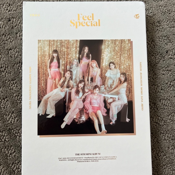 Twice Feel Special Album and Extras - Picture 2 of 5